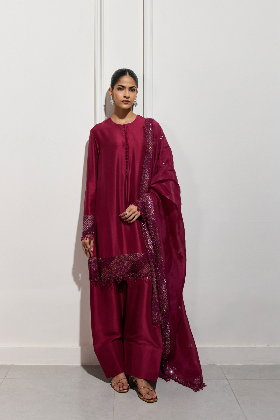 The Kurenai Kurta Set