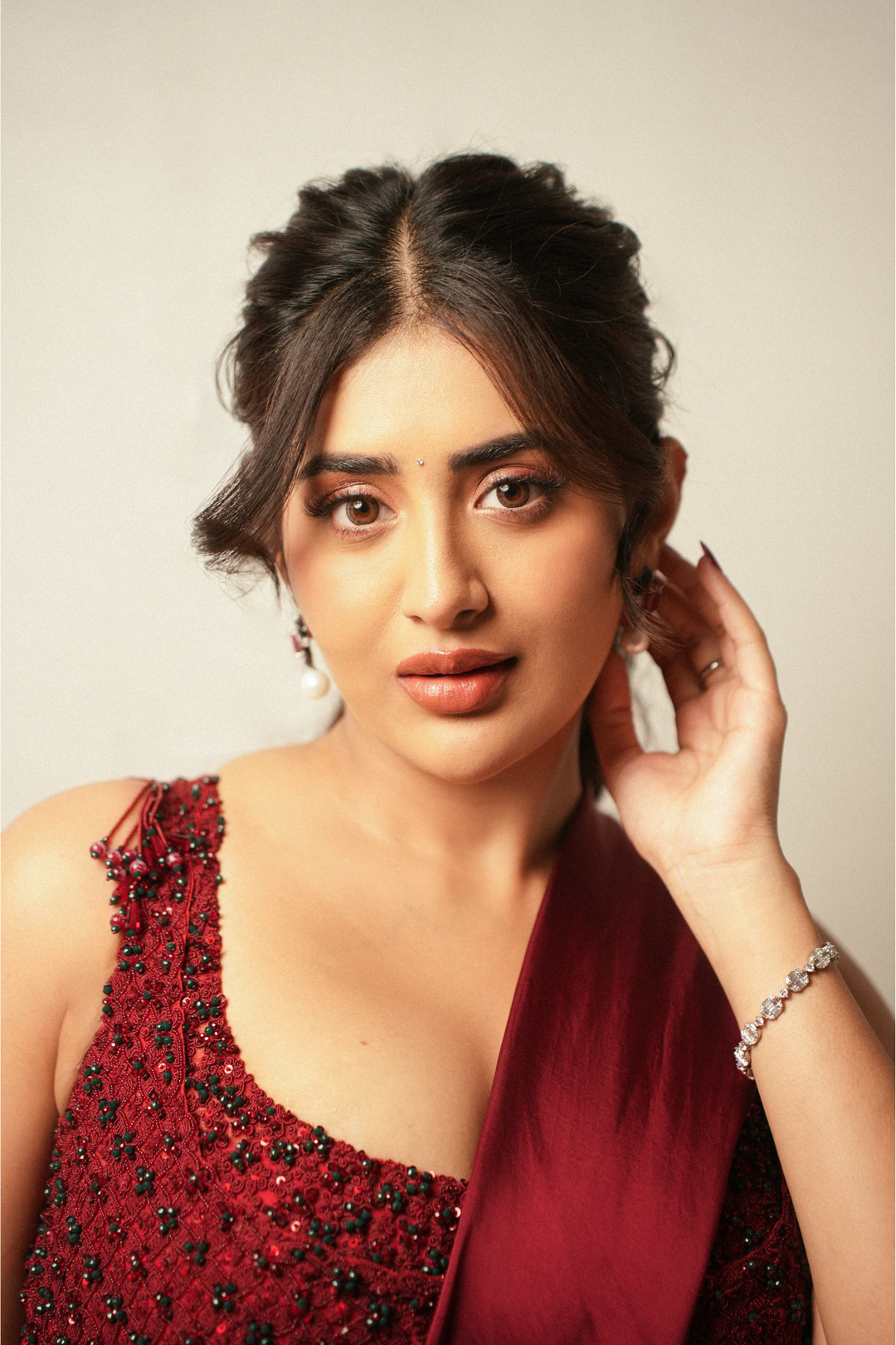 Rashi Singh In The Crimson Hanami Drape Saree